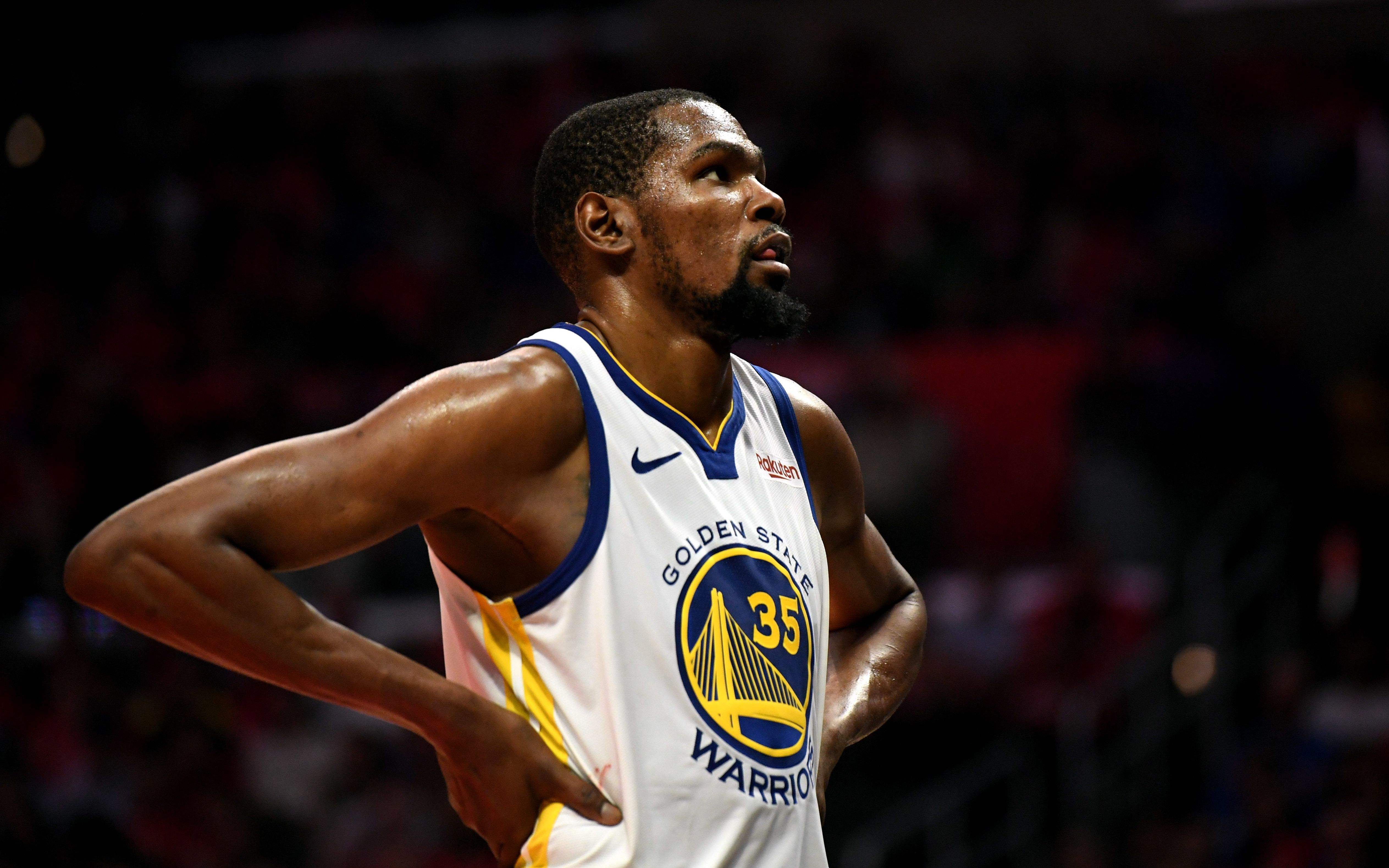 她的发球得 她的发球得