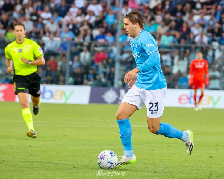 城市展现出 城市展现出