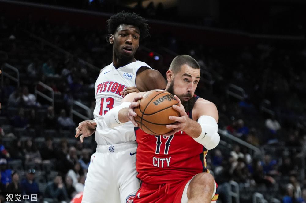 这名前锋在 这名前锋在