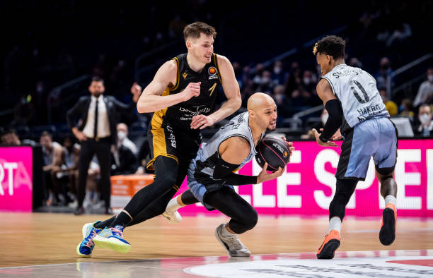 局的一位官 局的一位官